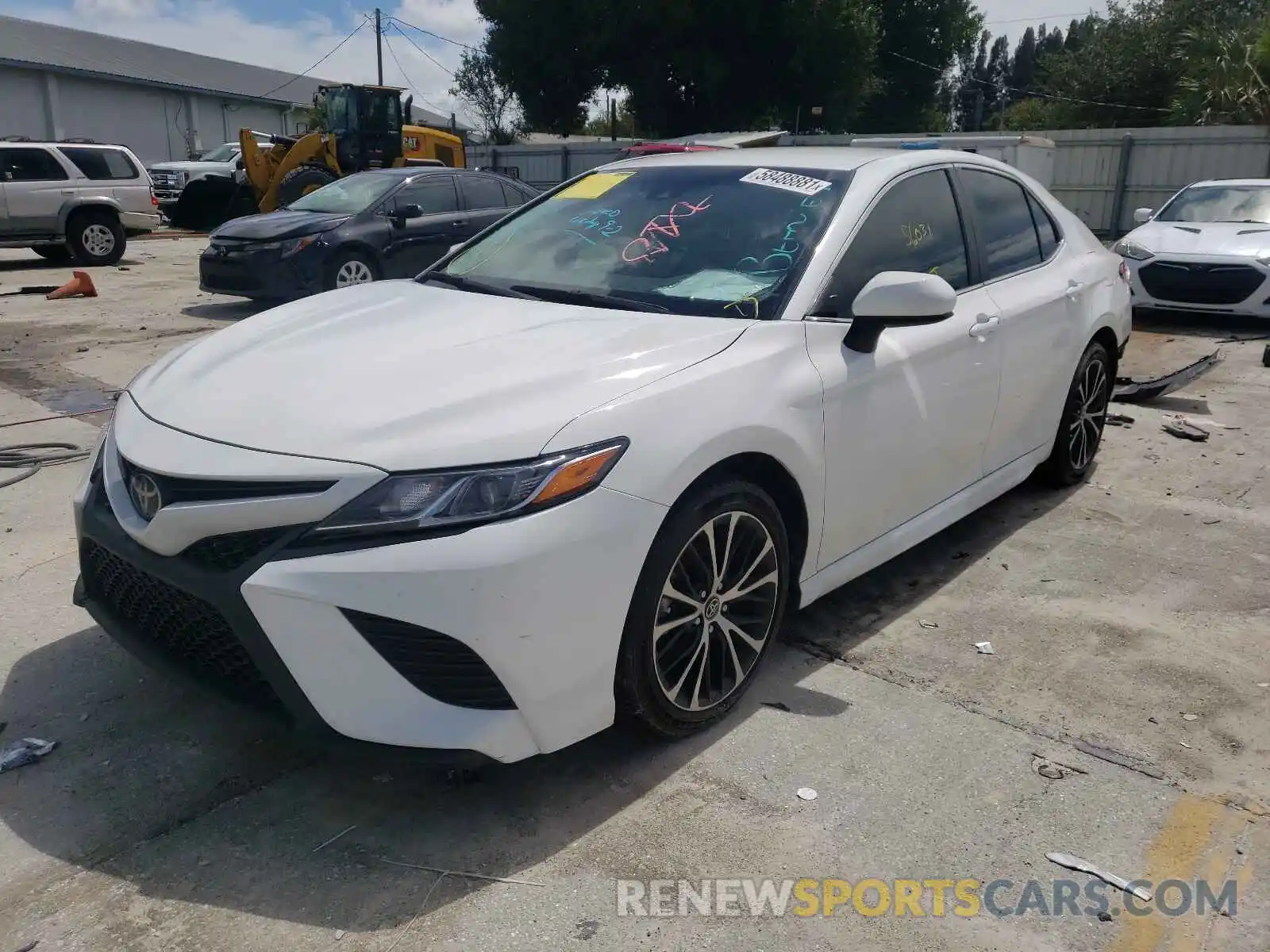 2 Photograph of a damaged car 4T1B11HK5KU704042 TOYOTA CAMRY 2019