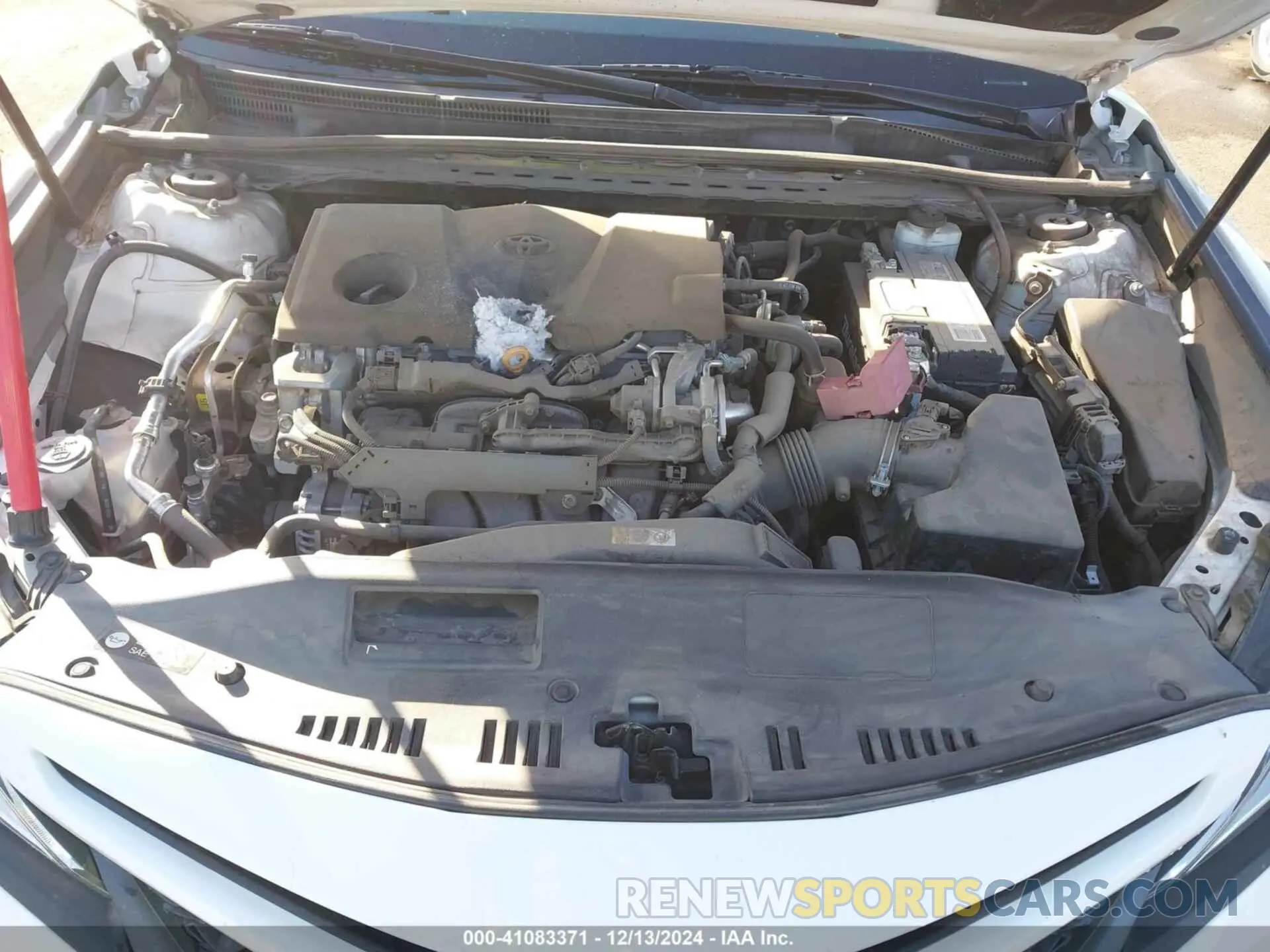 10 Photograph of a damaged car 4T1B11HK5KU712044 TOYOTA CAMRY 2019