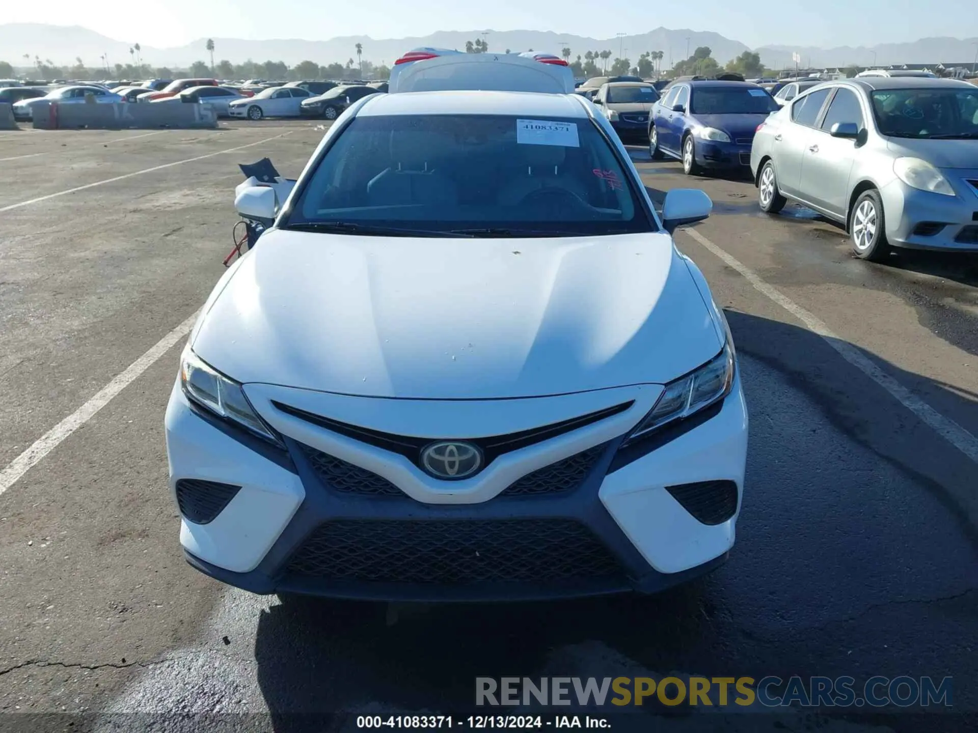 12 Photograph of a damaged car 4T1B11HK5KU712044 TOYOTA CAMRY 2019
