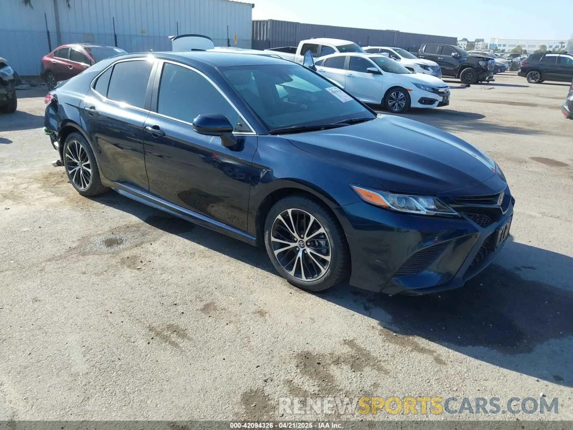 1 Photograph of a damaged car 4T1B11HK5KU713145 TOYOTA CAMRY 2019