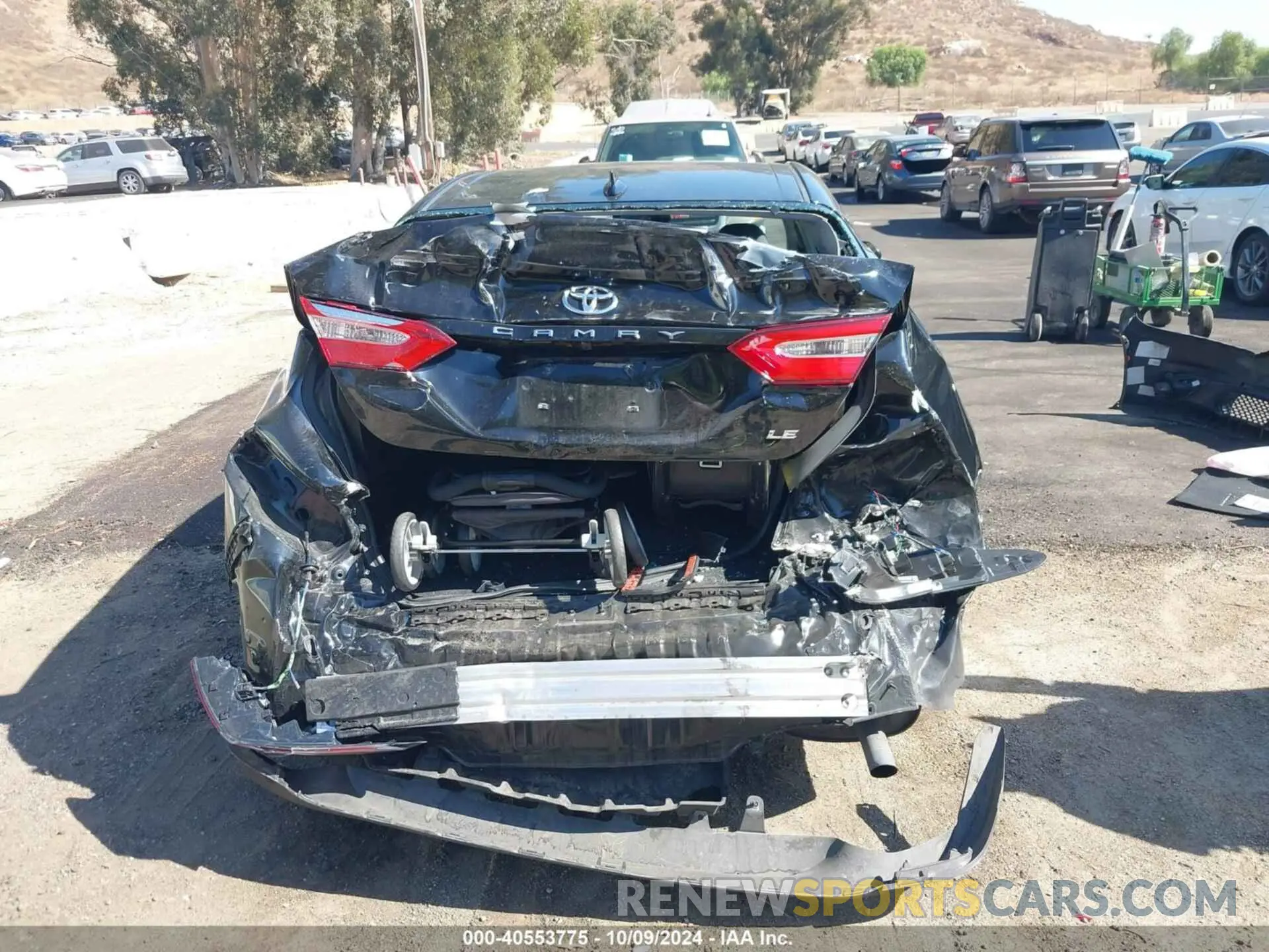 16 Photograph of a damaged car 4T1B11HK5KU714022 TOYOTA CAMRY 2019