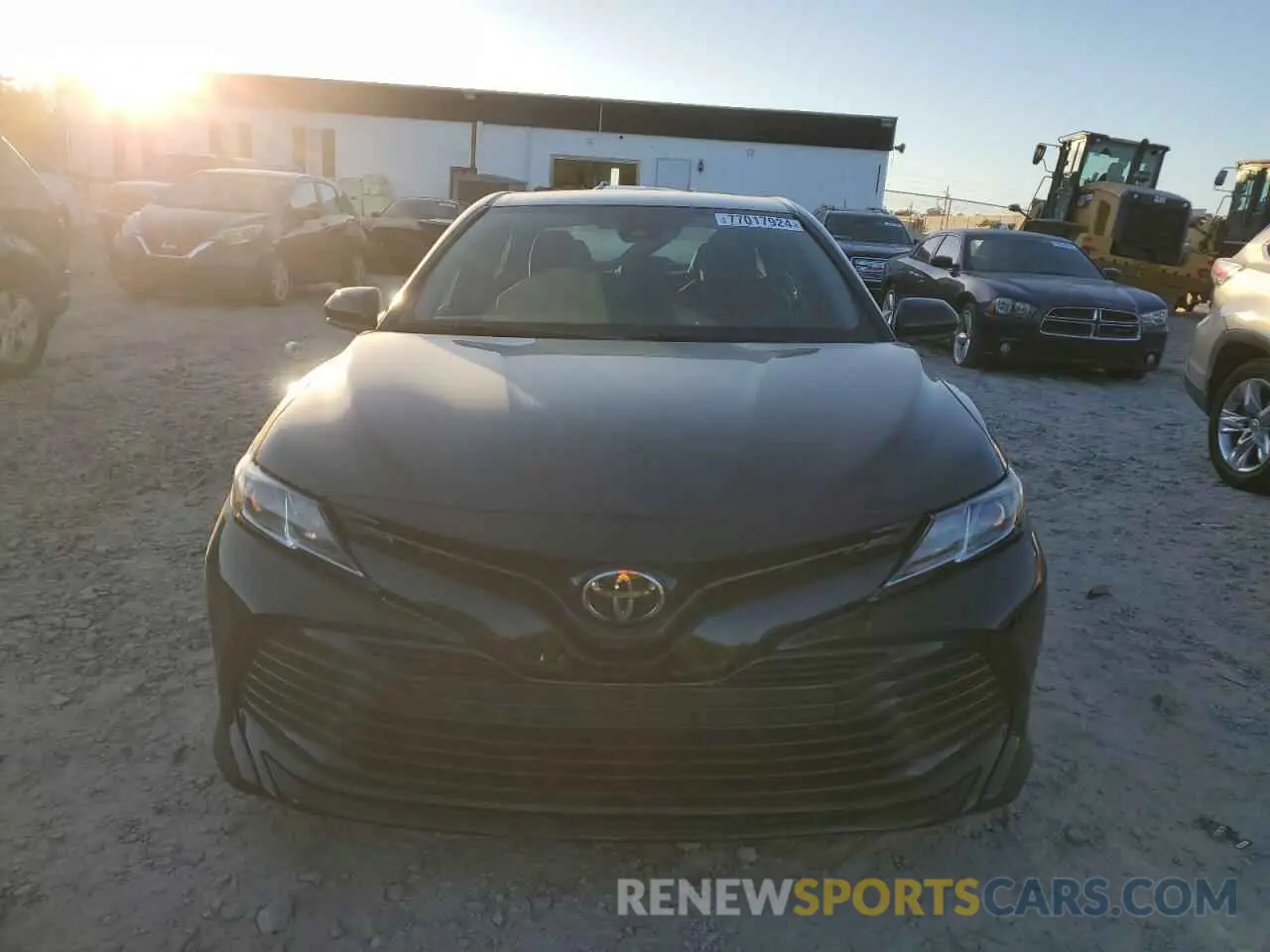 5 Photograph of a damaged car 4T1B11HK5KU714375 TOYOTA CAMRY 2019