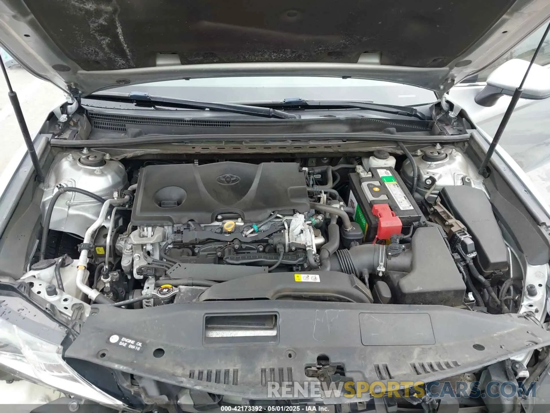 10 Photograph of a damaged car 4T1B11HK5KU714943 TOYOTA CAMRY 2019