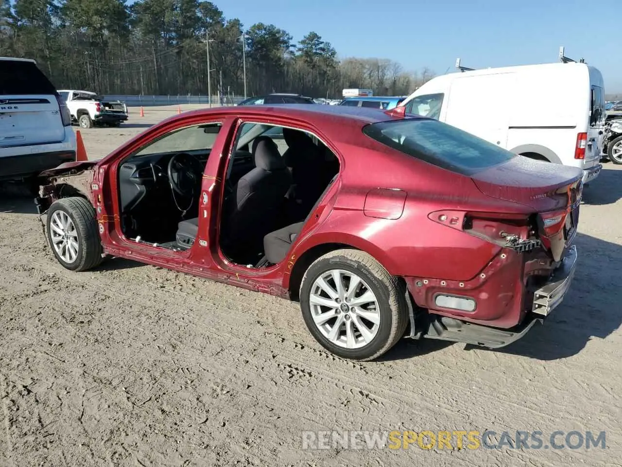 2 Photograph of a damaged car 4T1B11HK5KU715610 TOYOTA CAMRY 2019