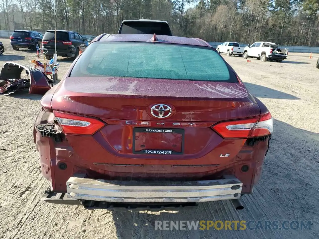 6 Photograph of a damaged car 4T1B11HK5KU715610 TOYOTA CAMRY 2019