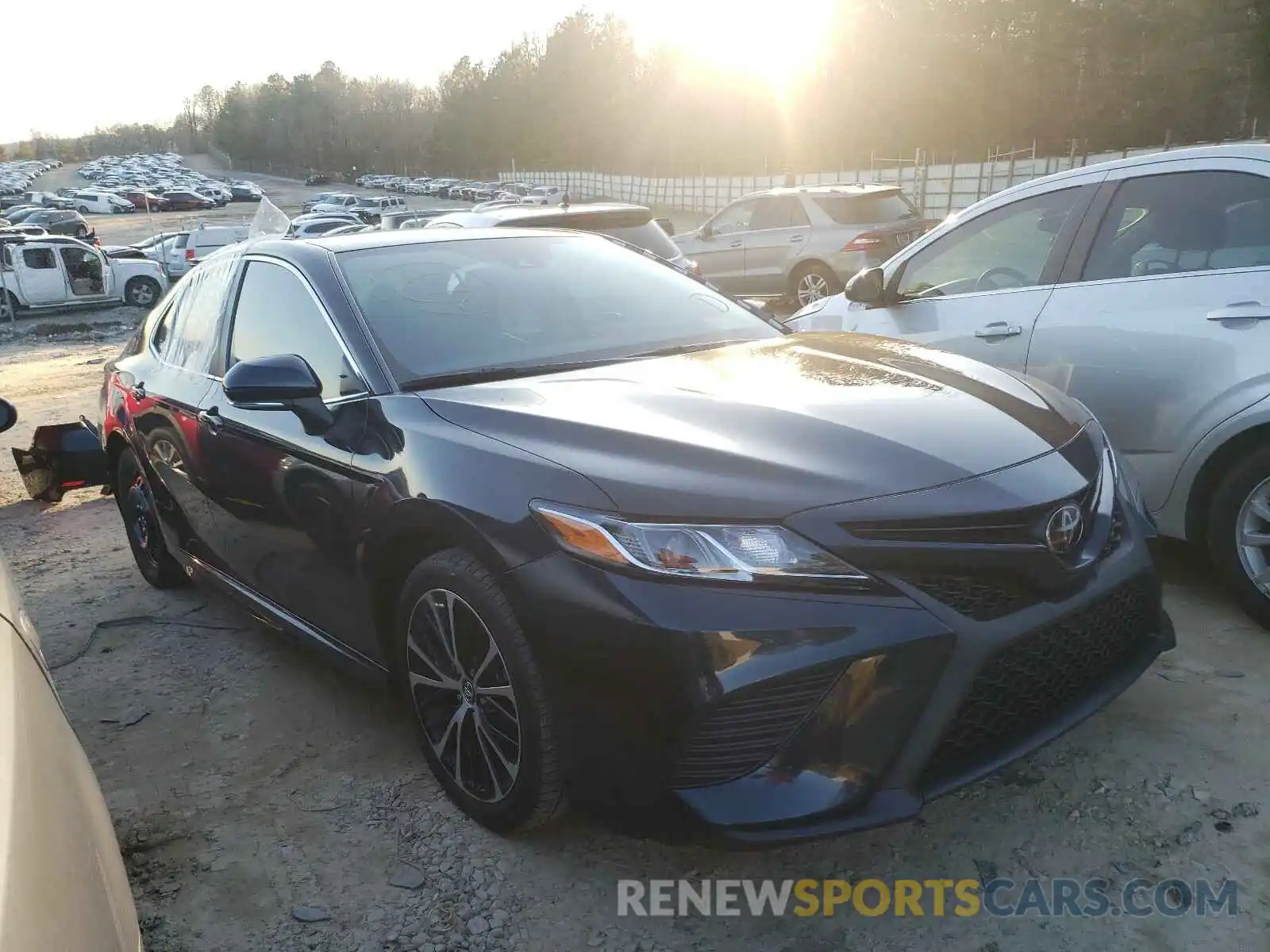 1 Photograph of a damaged car 4T1B11HK5KU716501 TOYOTA CAMRY 2019