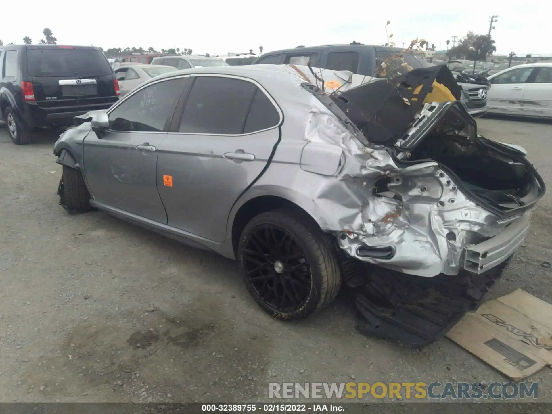 3 Photograph of a damaged car 4T1B11HK5KU717728 TOYOTA CAMRY 2019