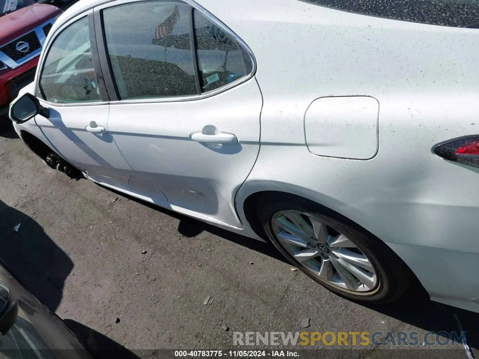14 Photograph of a damaged car 4T1B11HK5KU718409 TOYOTA CAMRY 2019