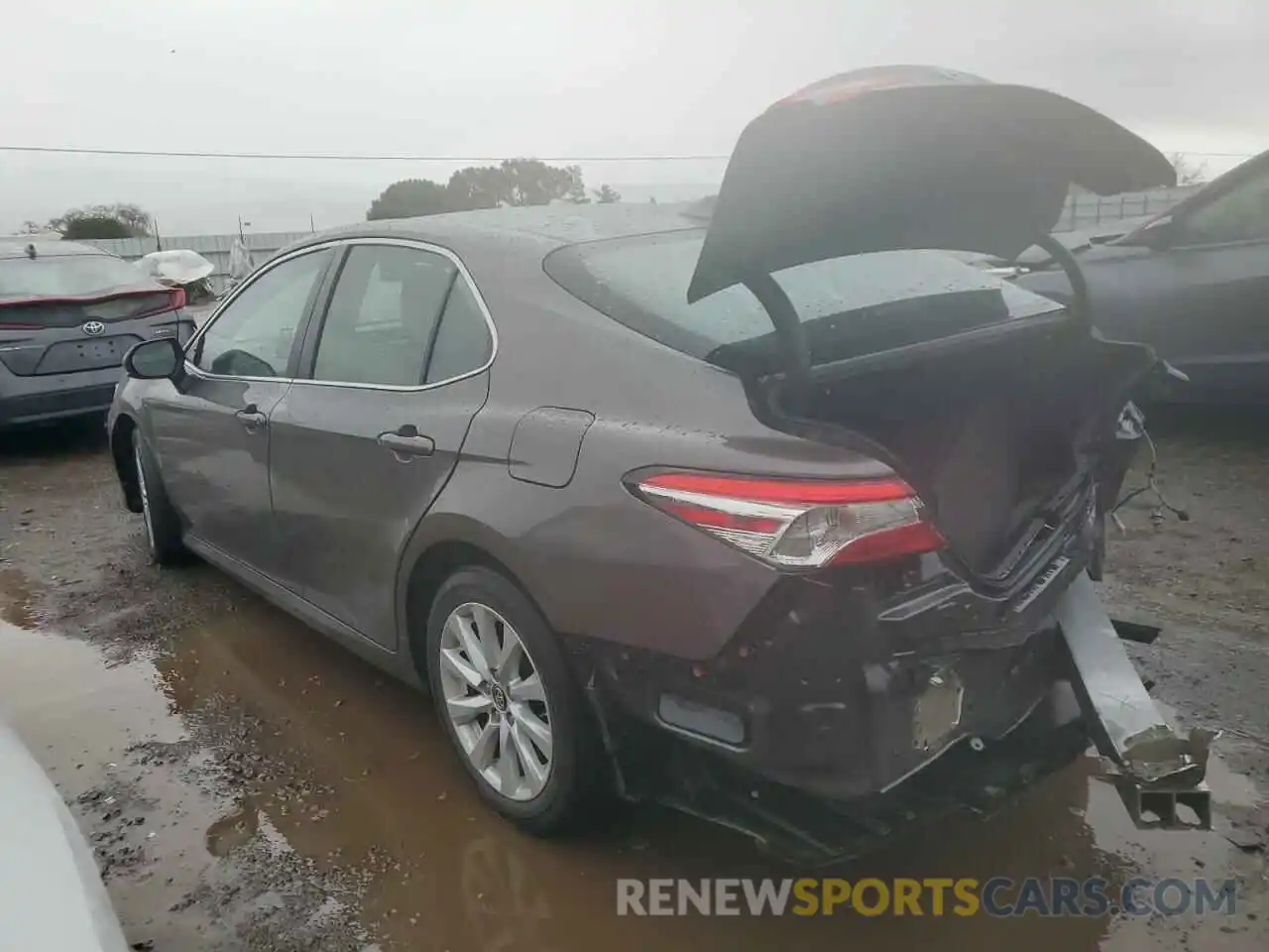 2 Photograph of a damaged car 4T1B11HK5KU718863 TOYOTA CAMRY 2019