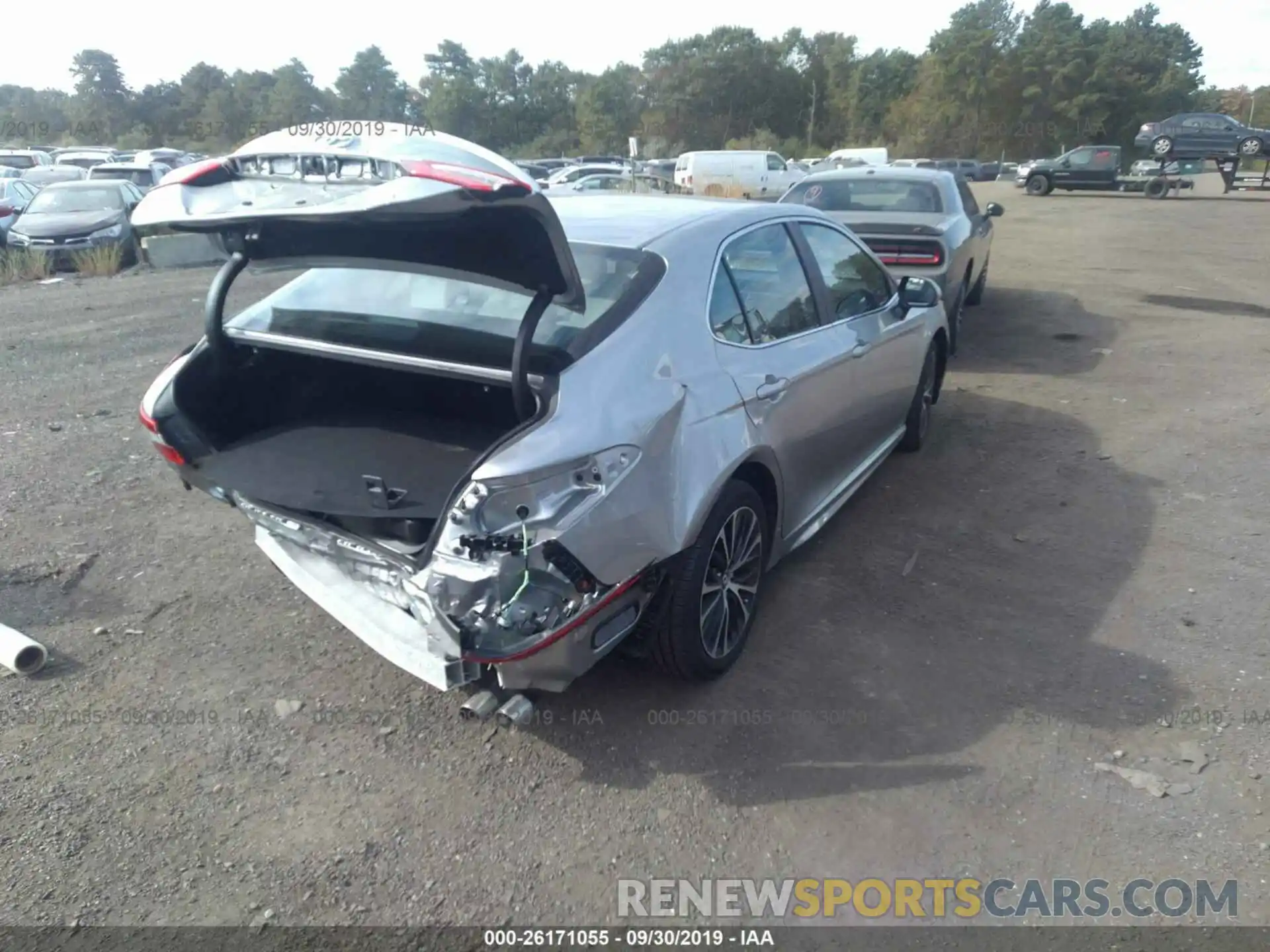 4 Photograph of a damaged car 4T1B11HK5KU719169 TOYOTA CAMRY 2019