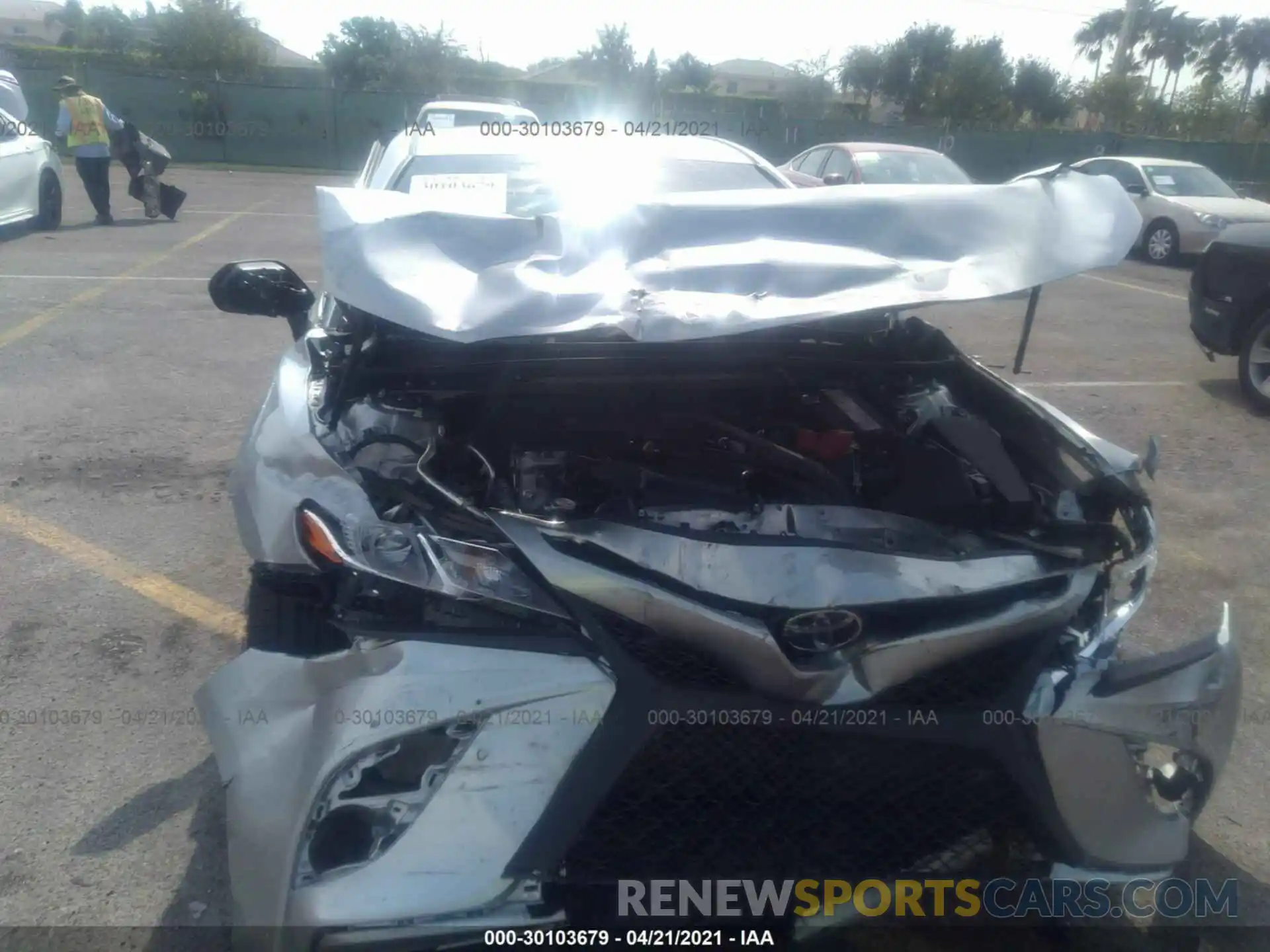 6 Photograph of a damaged car 4T1B11HK5KU719673 TOYOTA CAMRY 2019