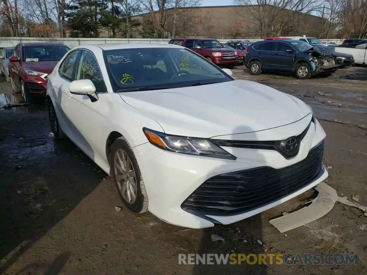 1 Photograph of a damaged car 4T1B11HK5KU720628 TOYOTA CAMRY 2019