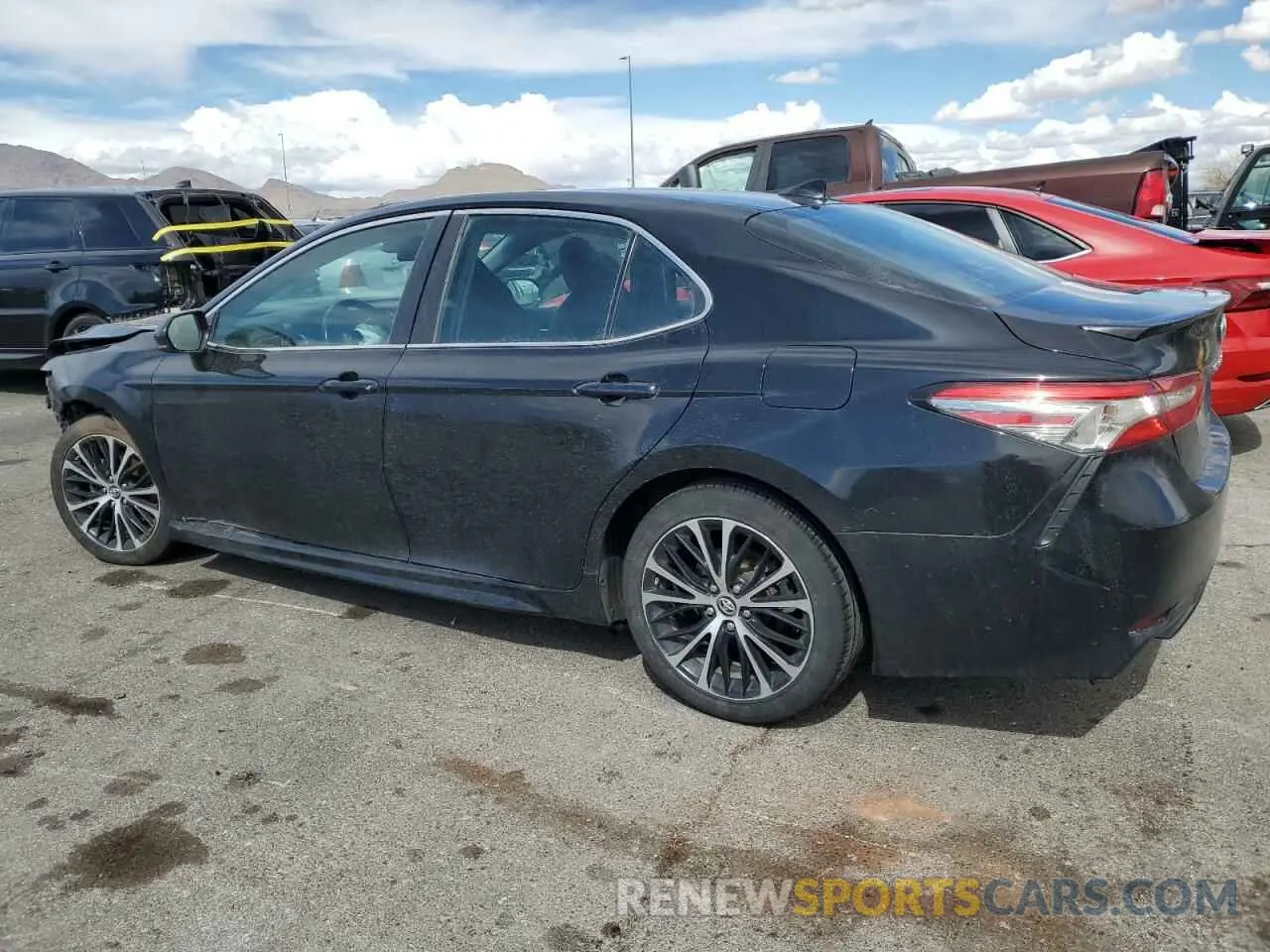 2 Photograph of a damaged car 4T1B11HK5KU721262 TOYOTA CAMRY 2019