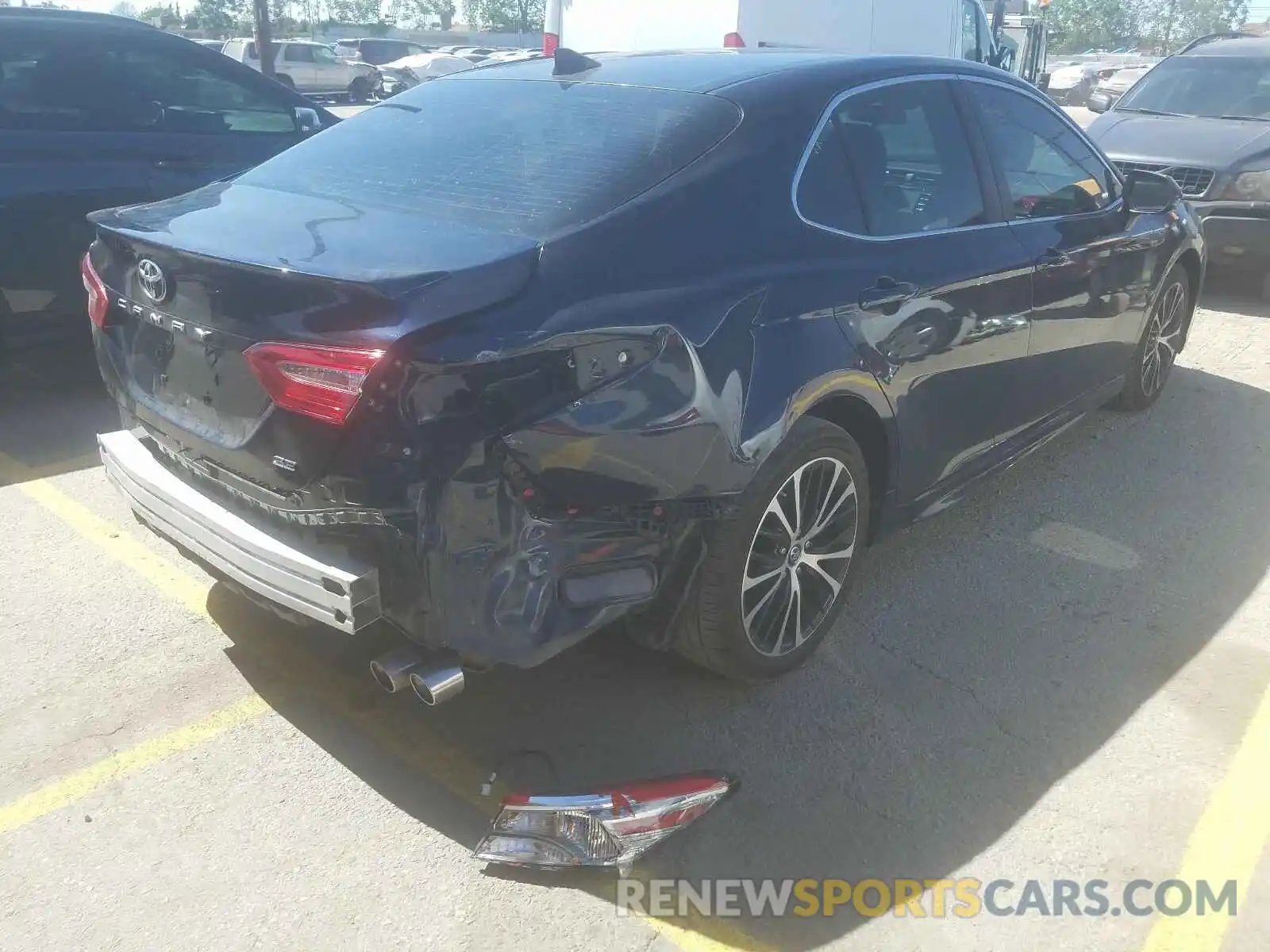 4 Photograph of a damaged car 4T1B11HK5KU722895 TOYOTA CAMRY 2019