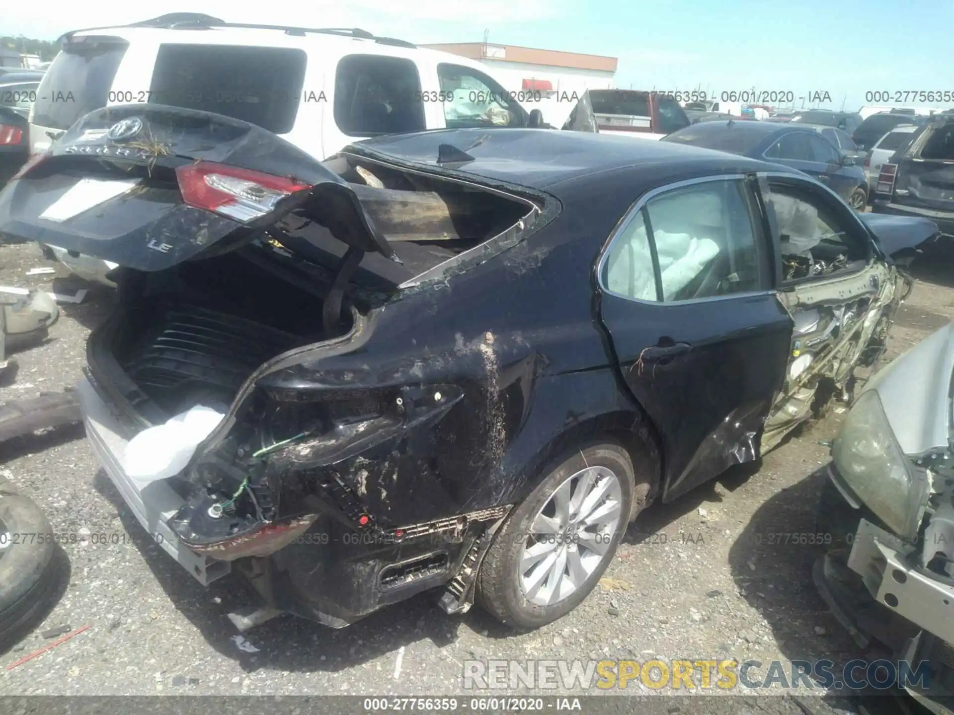 4 Photograph of a damaged car 4T1B11HK5KU723075 TOYOTA CAMRY 2019