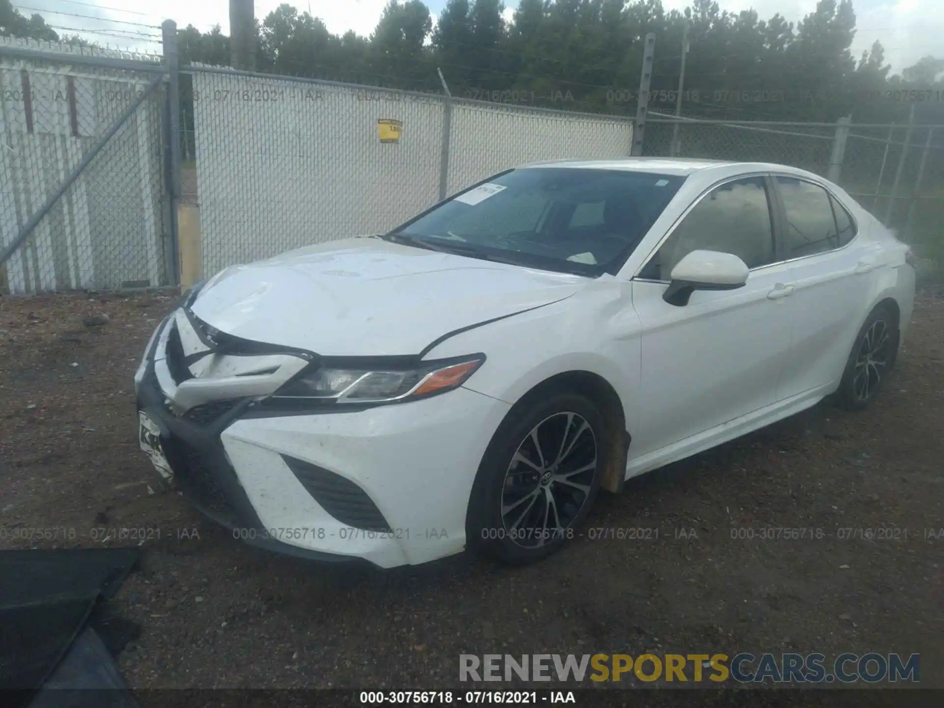 2 Photograph of a damaged car 4T1B11HK5KU724288 TOYOTA CAMRY 2019