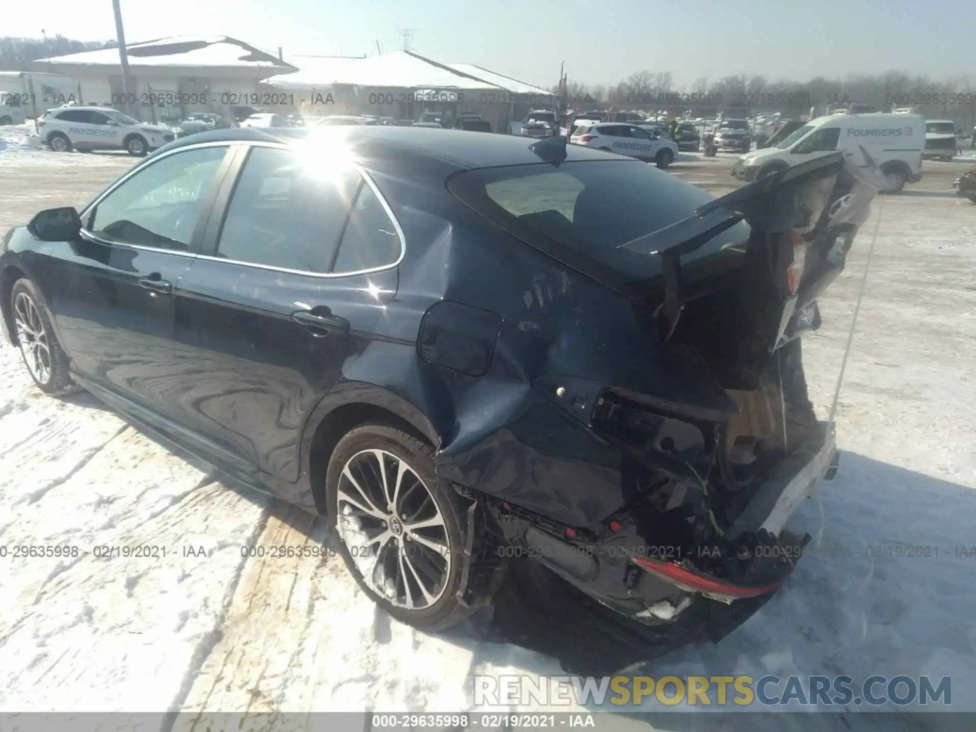 3 Photograph of a damaged car 4T1B11HK5KU725893 TOYOTA CAMRY 2019