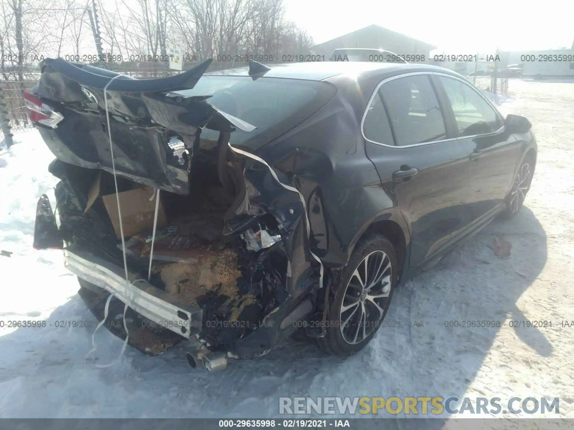 4 Photograph of a damaged car 4T1B11HK5KU725893 TOYOTA CAMRY 2019