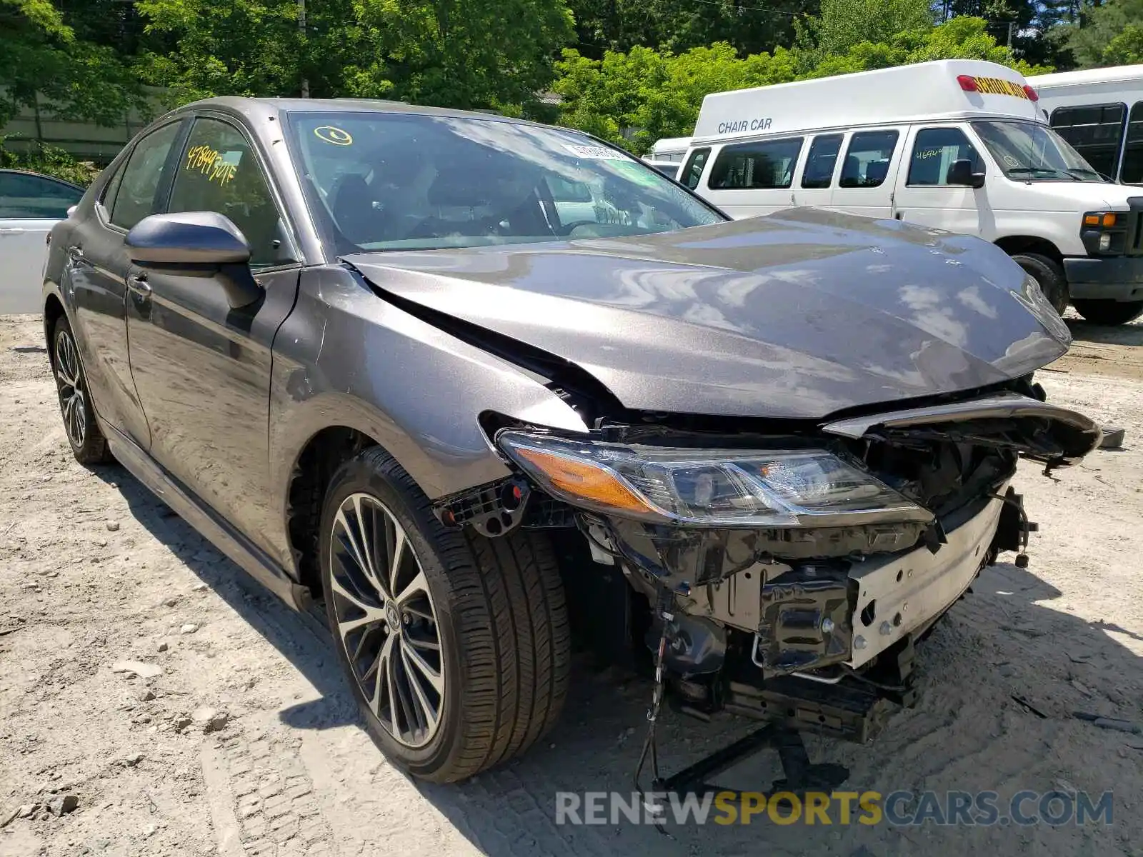 1 Photograph of a damaged car 4T1B11HK5KU726770 TOYOTA CAMRY 2019