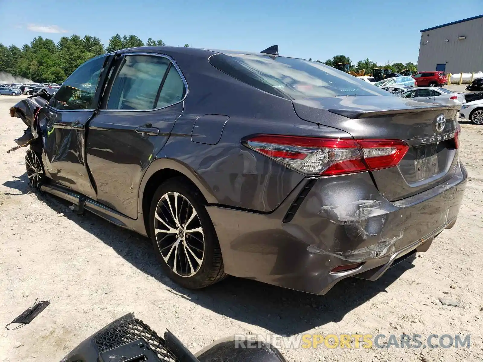 3 Photograph of a damaged car 4T1B11HK5KU726770 TOYOTA CAMRY 2019