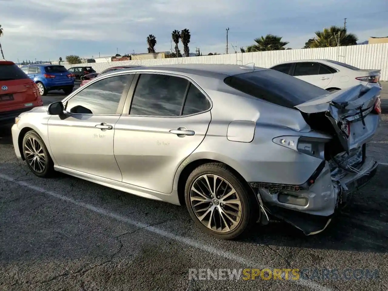 2 Photograph of a damaged car 4T1B11HK5KU730124 TOYOTA CAMRY 2019