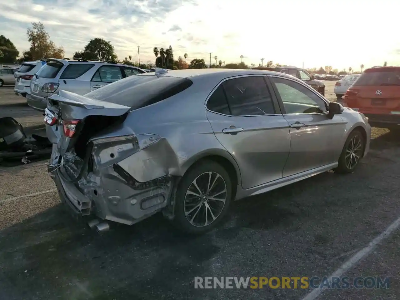 3 Photograph of a damaged car 4T1B11HK5KU730124 TOYOTA CAMRY 2019