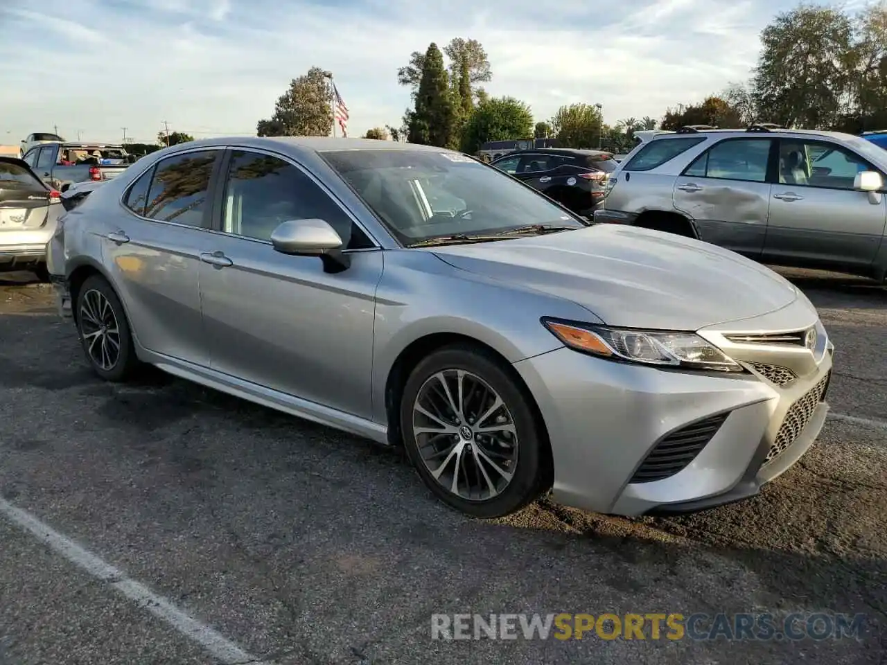 4 Photograph of a damaged car 4T1B11HK5KU730124 TOYOTA CAMRY 2019