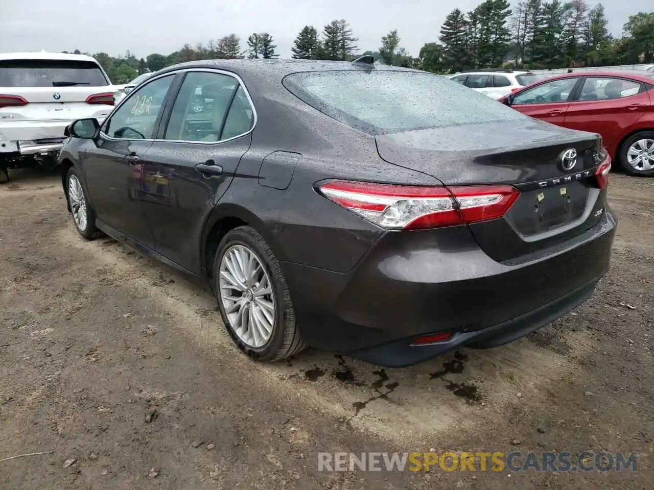 3 Photograph of a damaged car 4T1B11HK5KU732665 TOYOTA CAMRY 2019