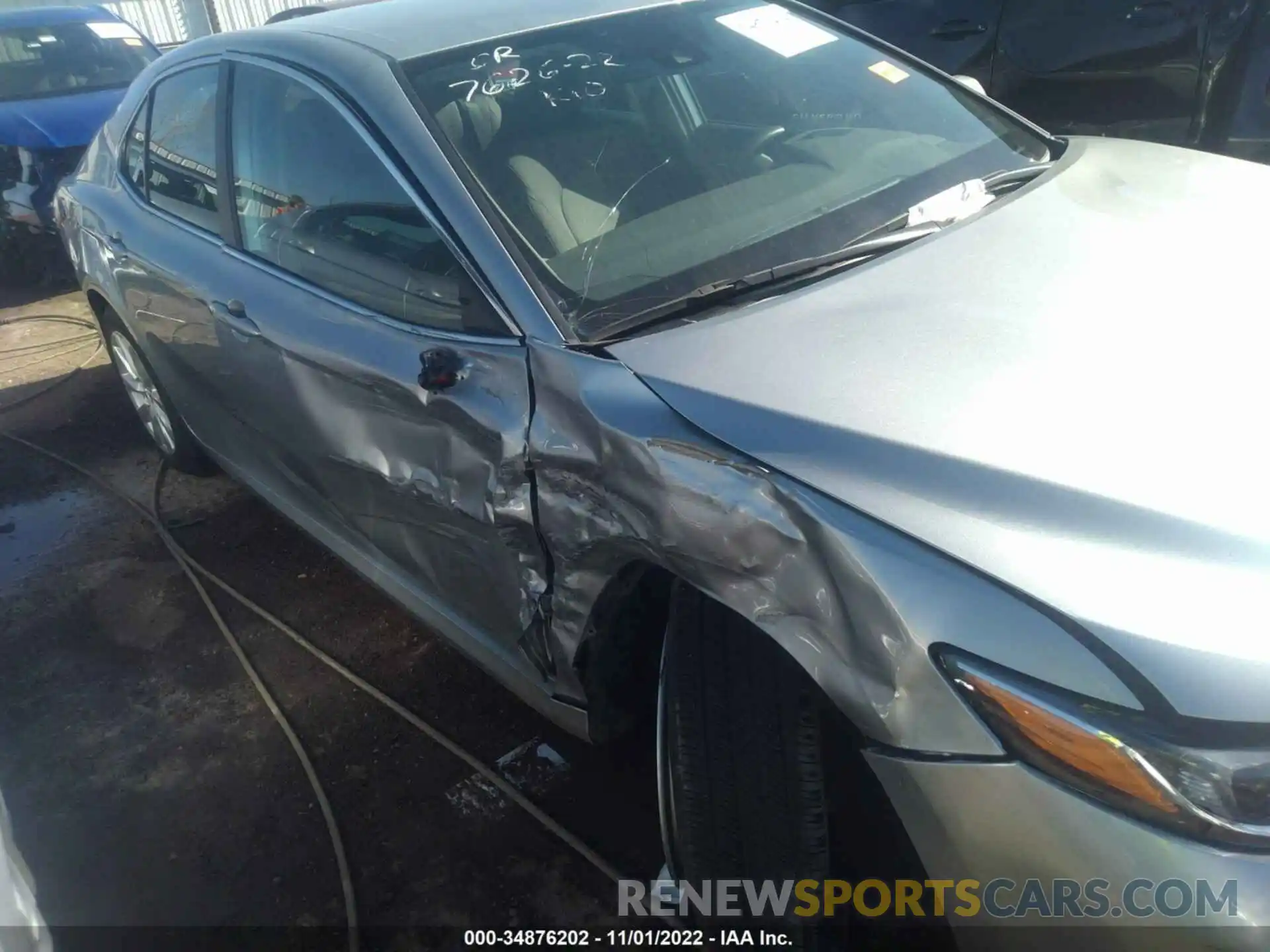 6 Photograph of a damaged car 4T1B11HK5KU733704 TOYOTA CAMRY 2019