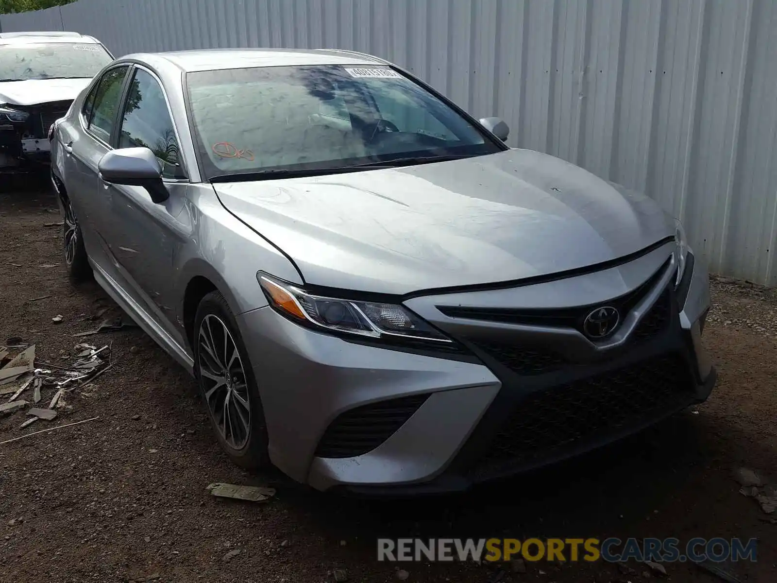 1 Photograph of a damaged car 4T1B11HK5KU739146 TOYOTA CAMRY 2019