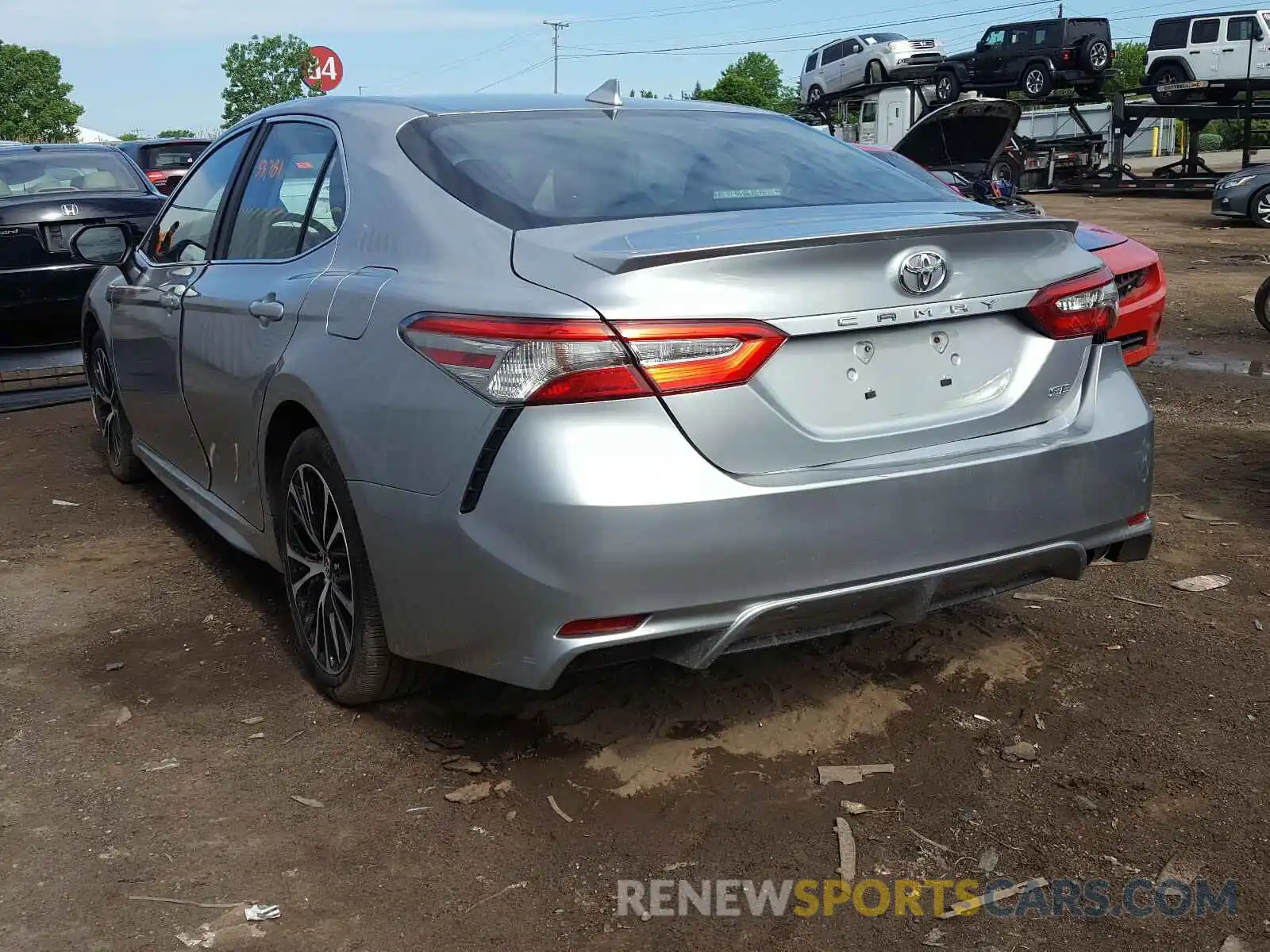 3 Photograph of a damaged car 4T1B11HK5KU739146 TOYOTA CAMRY 2019