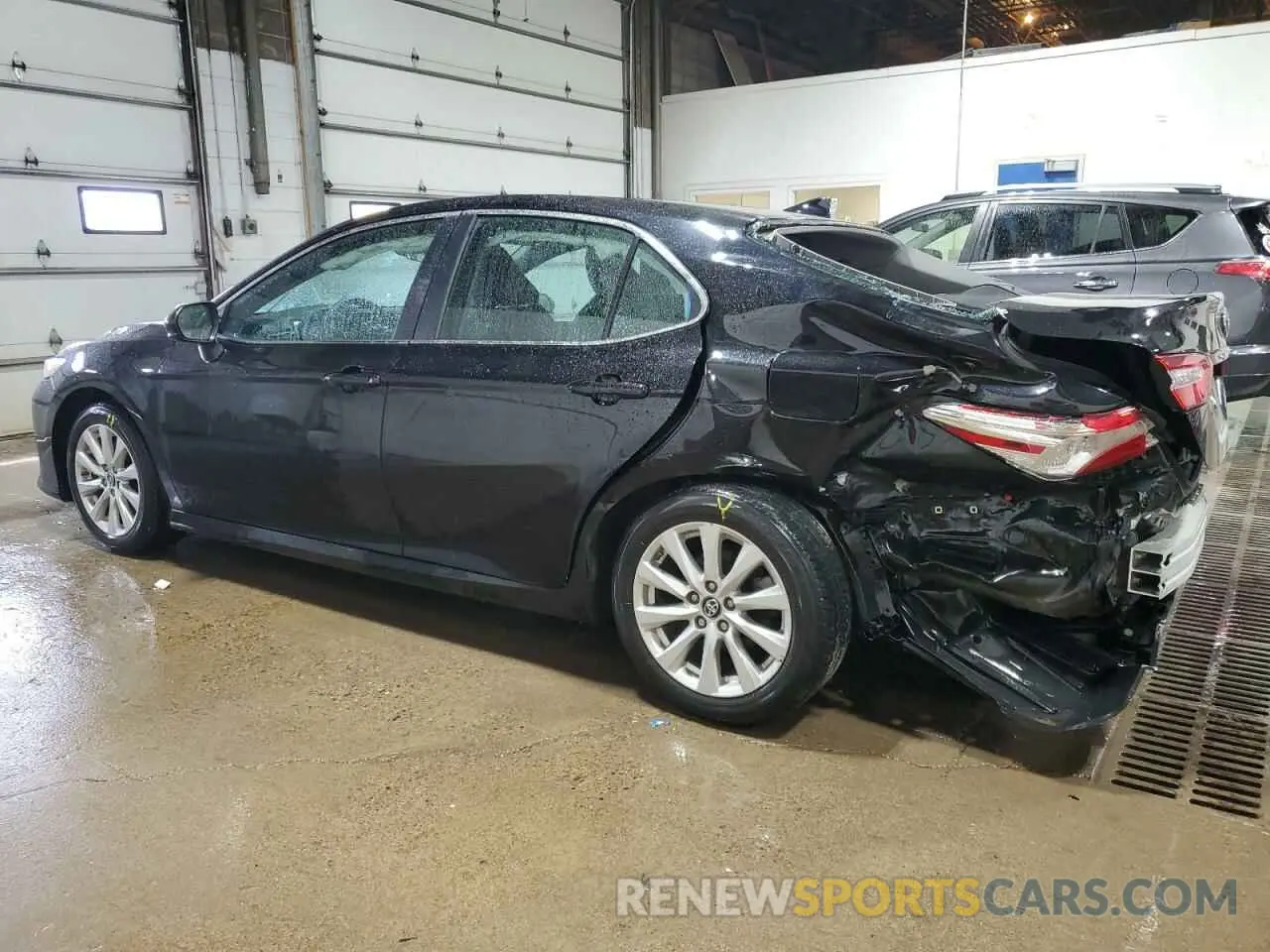 2 Photograph of a damaged car 4T1B11HK5KU740748 TOYOTA CAMRY 2019