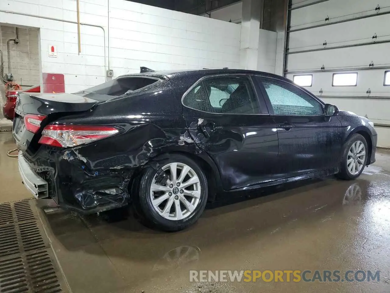 3 Photograph of a damaged car 4T1B11HK5KU740748 TOYOTA CAMRY 2019