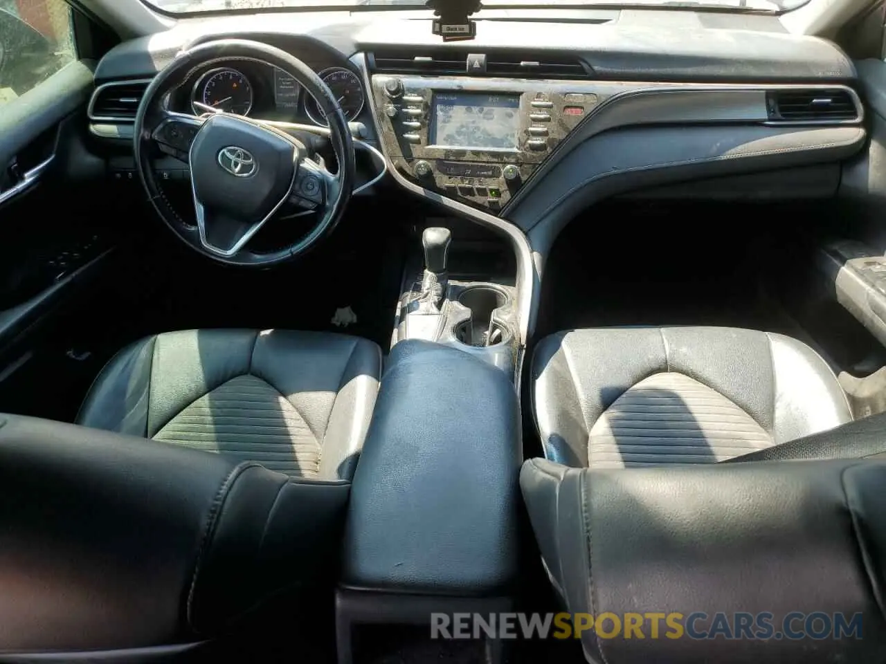 8 Photograph of a damaged car 4T1B11HK5KU743567 TOYOTA CAMRY 2019