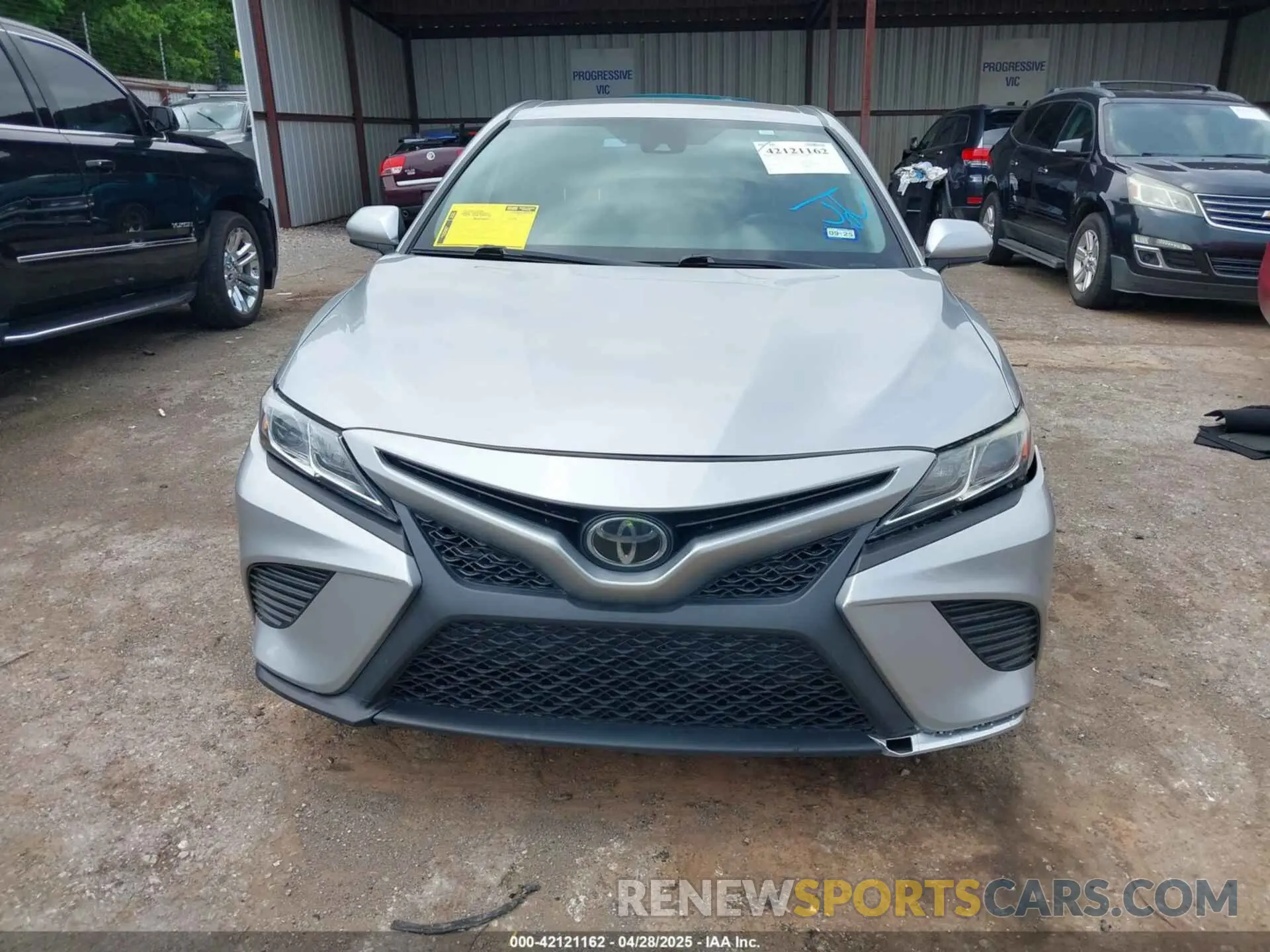 12 Photograph of a damaged car 4T1B11HK5KU744248 TOYOTA CAMRY 2019