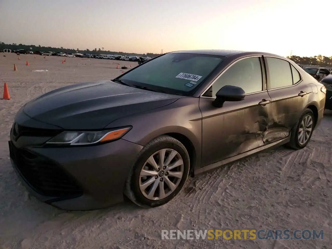 1 Photograph of a damaged car 4T1B11HK5KU744959 TOYOTA CAMRY 2019