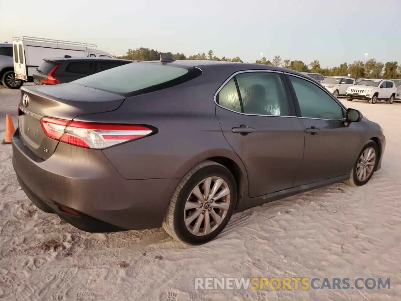 3 Photograph of a damaged car 4T1B11HK5KU744959 TOYOTA CAMRY 2019