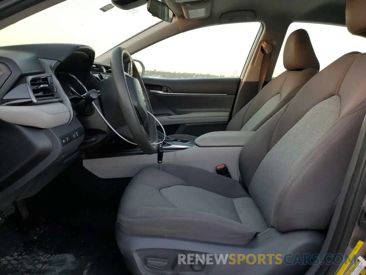 7 Photograph of a damaged car 4T1B11HK5KU744959 TOYOTA CAMRY 2019
