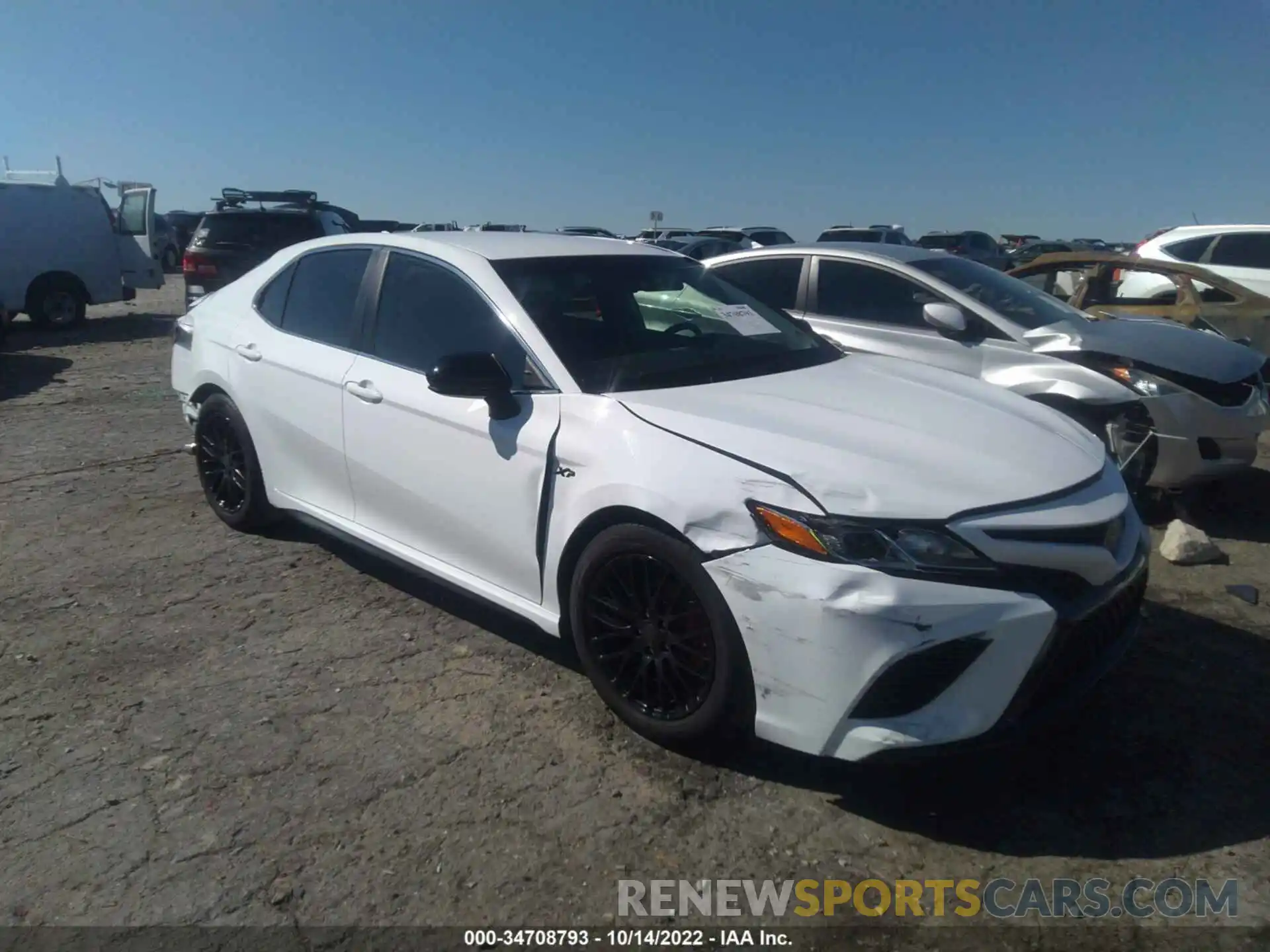 1 Photograph of a damaged car 4T1B11HK5KU747036 TOYOTA CAMRY 2019