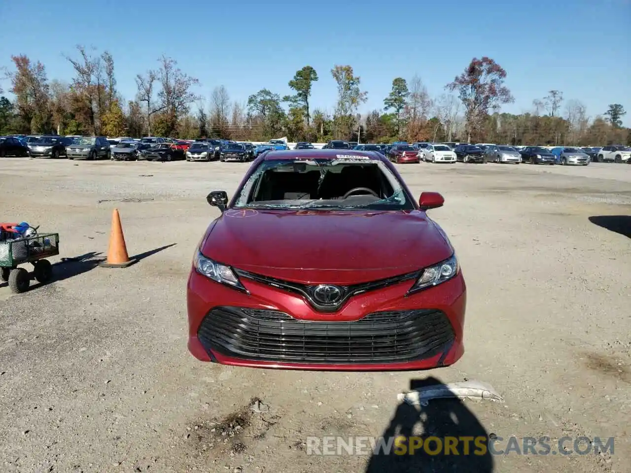 5 Photograph of a damaged car 4T1B11HK5KU747893 TOYOTA CAMRY 2019