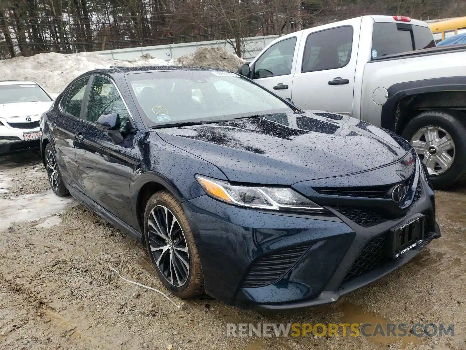 1 Photograph of a damaged car 4T1B11HK5KU747988 TOYOTA CAMRY 2019