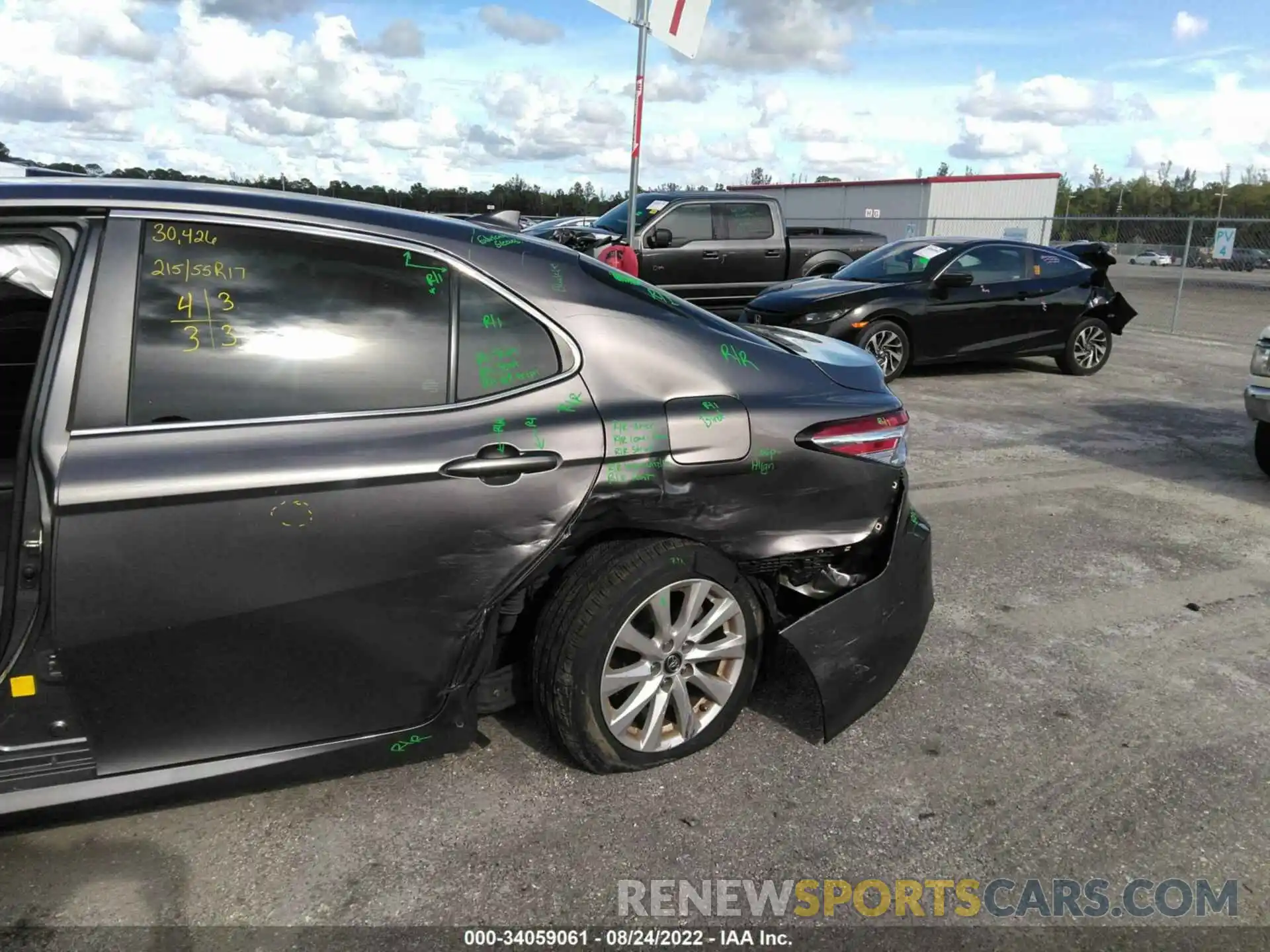 6 Photograph of a damaged car 4T1B11HK5KU751717 TOYOTA CAMRY 2019