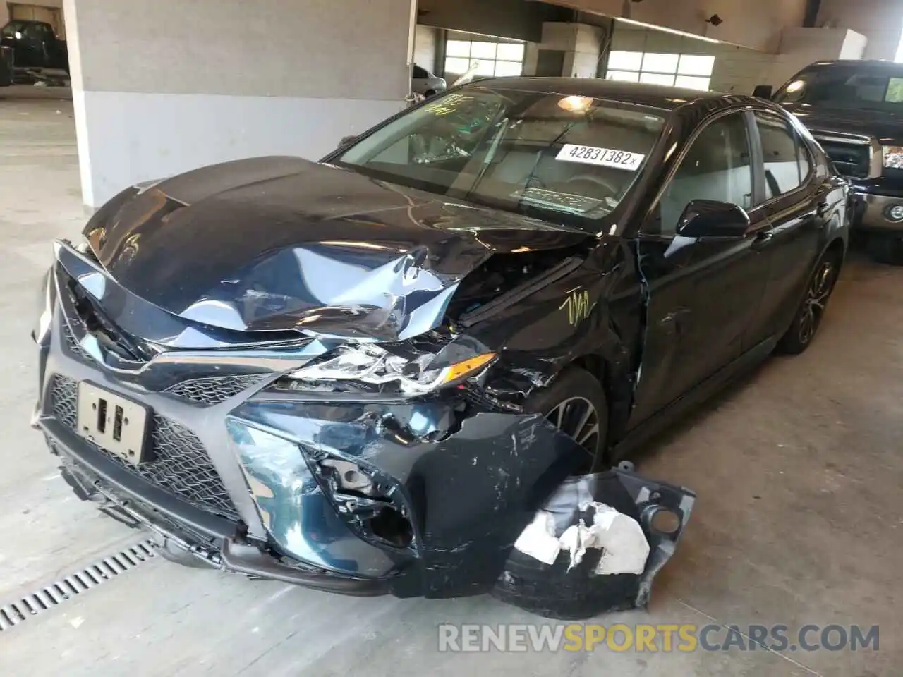 2 Photograph of a damaged car 4T1B11HK5KU751975 TOYOTA CAMRY 2019