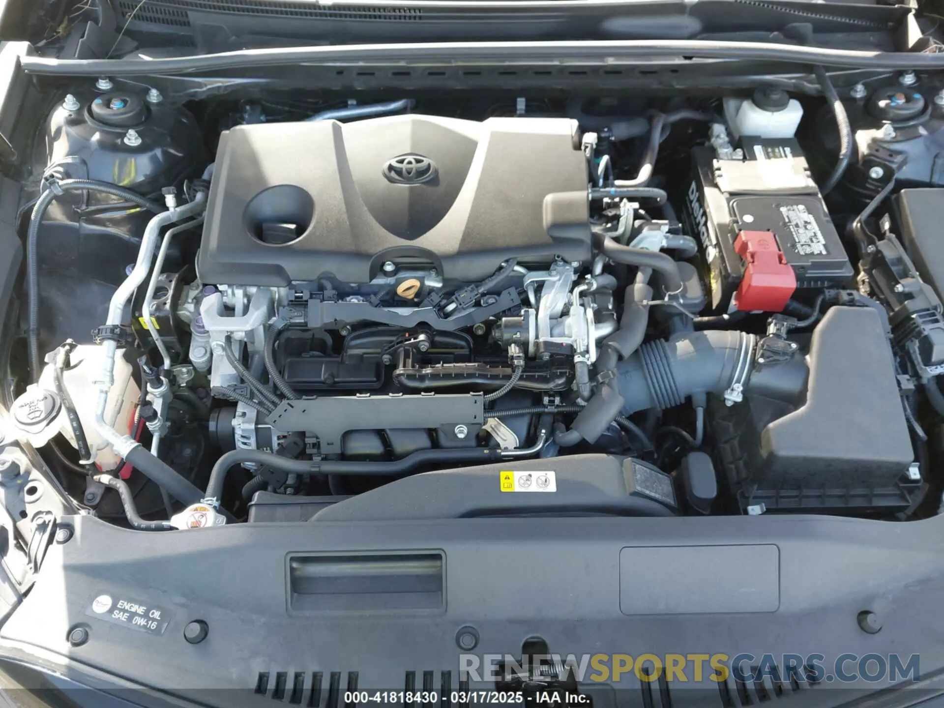 10 Photograph of a damaged car 4T1B11HK5KU752057 TOYOTA CAMRY 2019