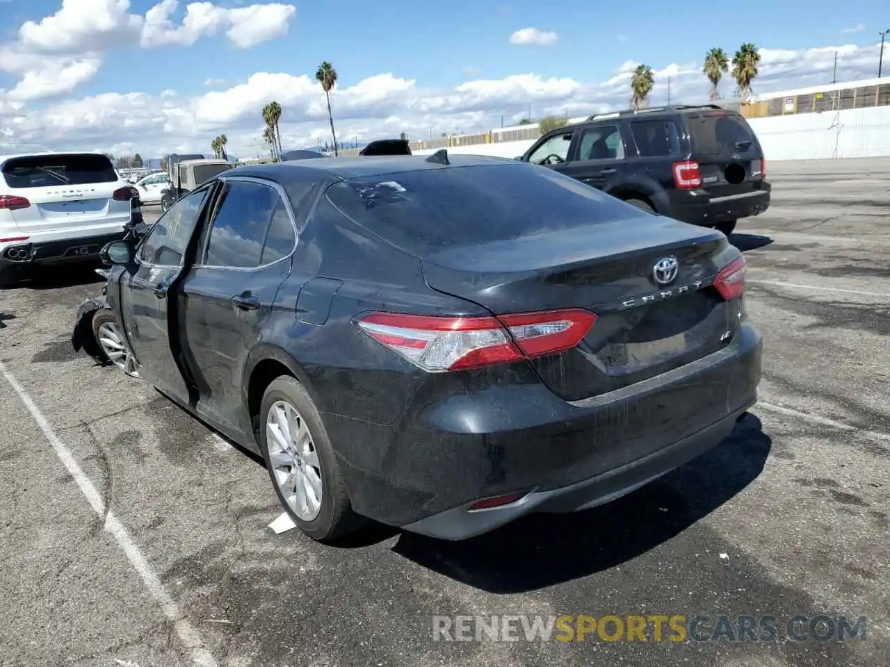 3 Photograph of a damaged car 4T1B11HK5KU754374 TOYOTA CAMRY 2019