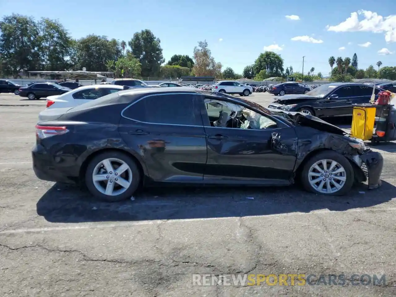 9 Photograph of a damaged car 4T1B11HK5KU754374 TOYOTA CAMRY 2019