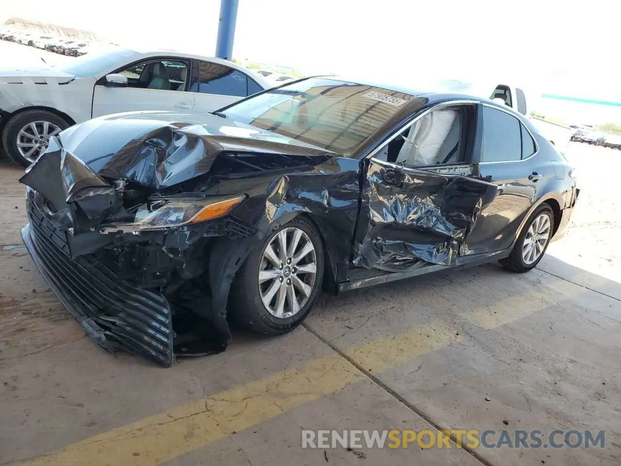 1 Photograph of a damaged car 4T1B11HK5KU756643 TOYOTA CAMRY 2019