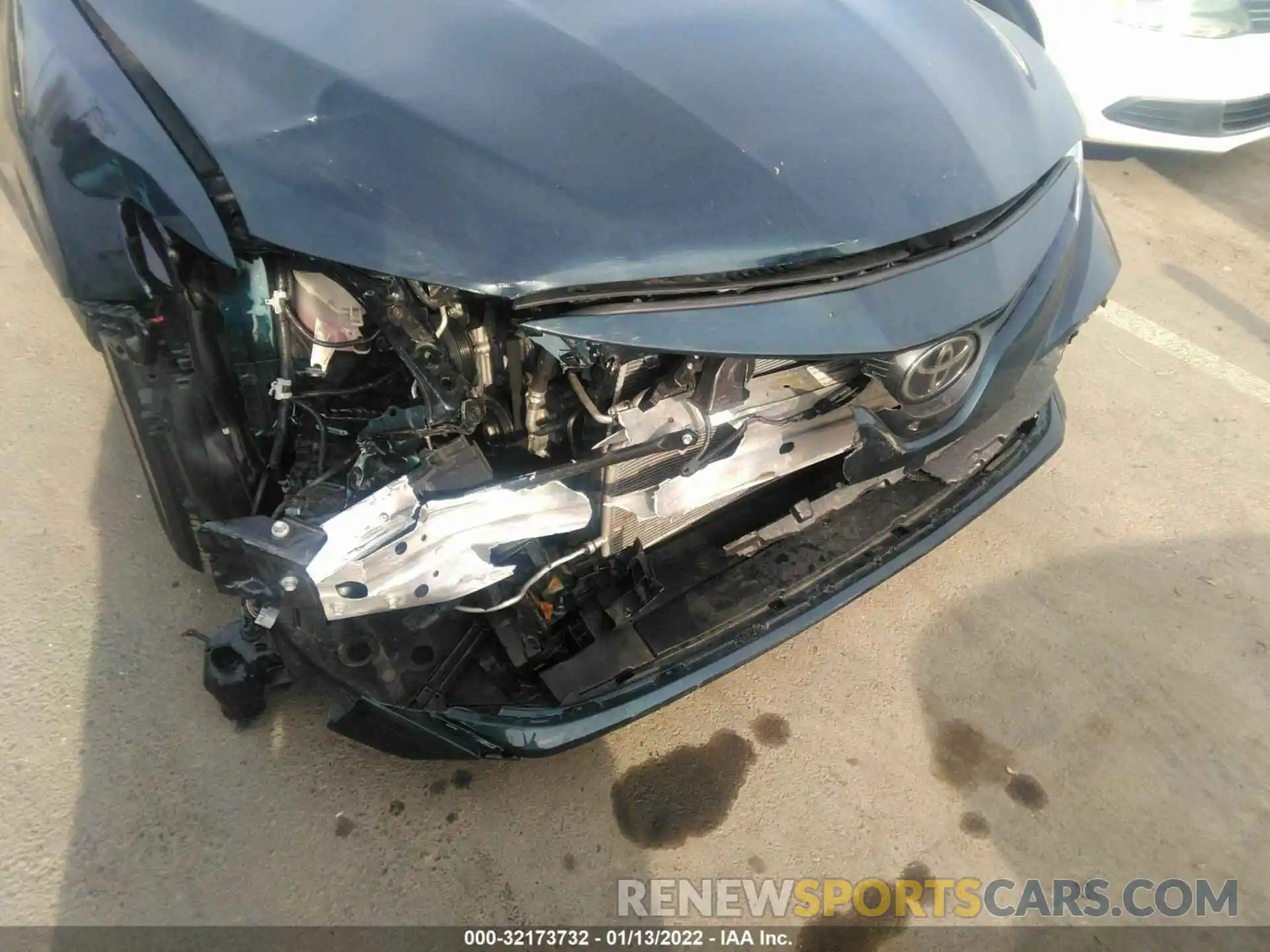 6 Photograph of a damaged car 4T1B11HK5KU757209 TOYOTA CAMRY 2019