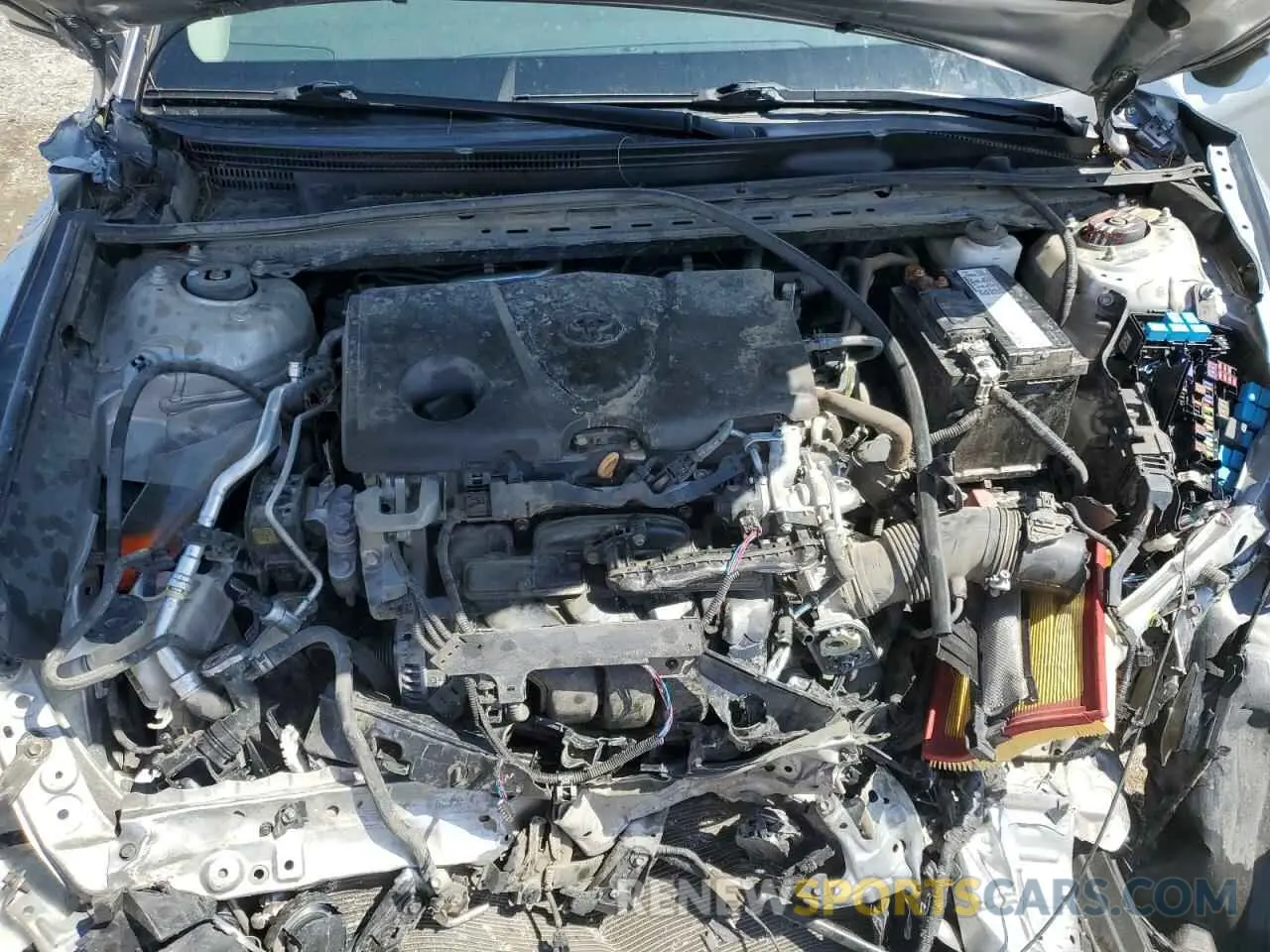 12 Photograph of a damaged car 4T1B11HK5KU758053 TOYOTA CAMRY 2019
