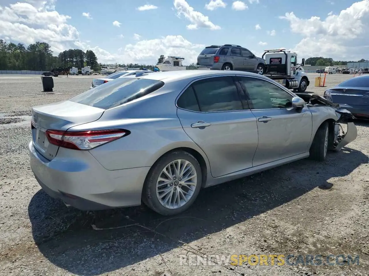 3 Photograph of a damaged car 4T1B11HK5KU758053 TOYOTA CAMRY 2019